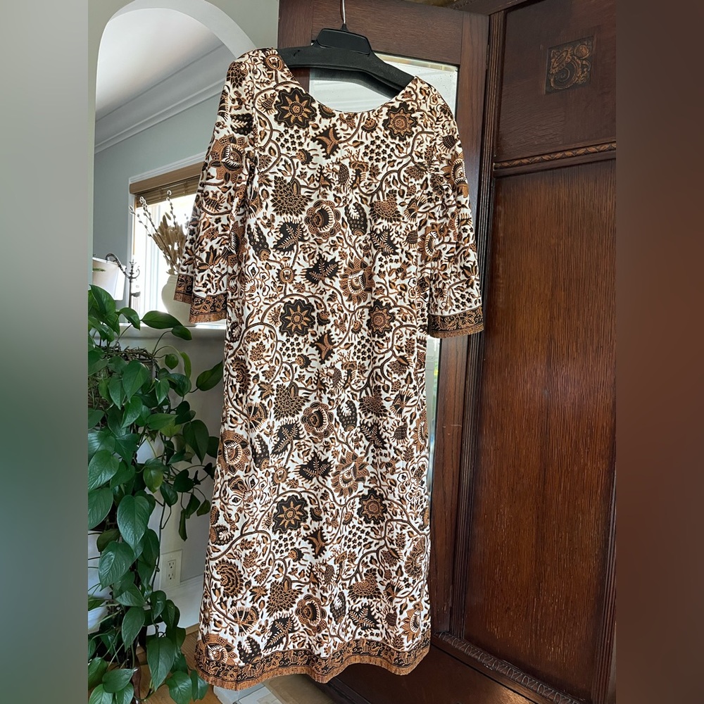 True Vintage Cotton Caftan. Medium. Small bell sleeves.
